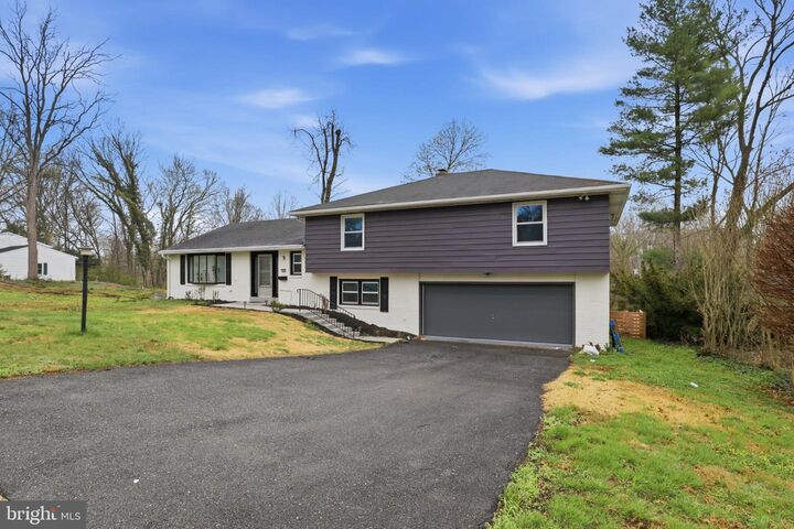 Property Photo:  315 Conestoga Boulevard  PA 17602 