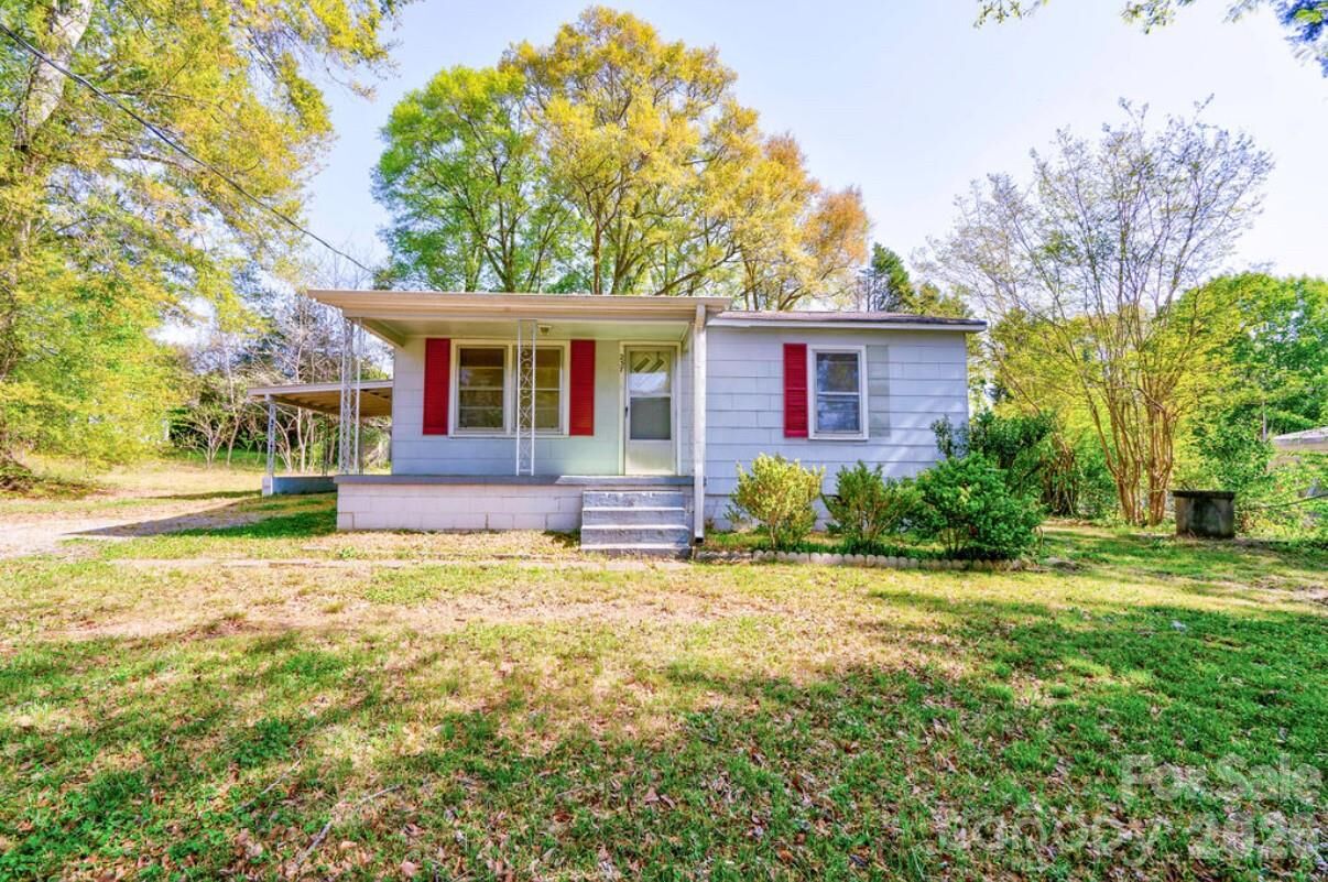 Property Photo:  237 Lily Street  NC 28152 