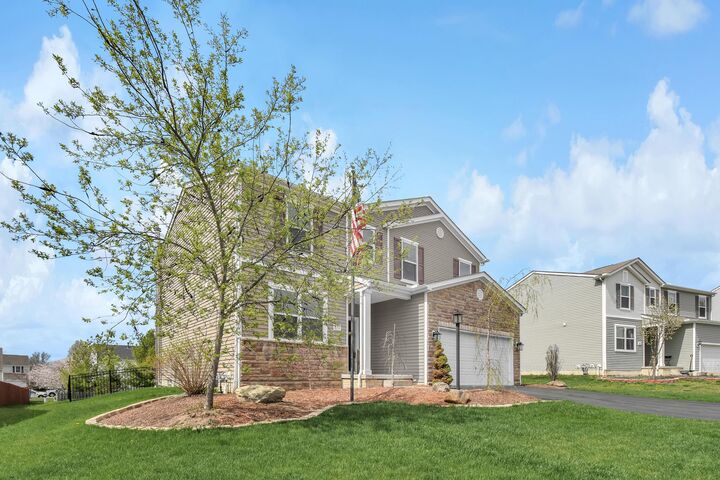 Property Photo:  851 Corylus SW Drive  OH 43062 