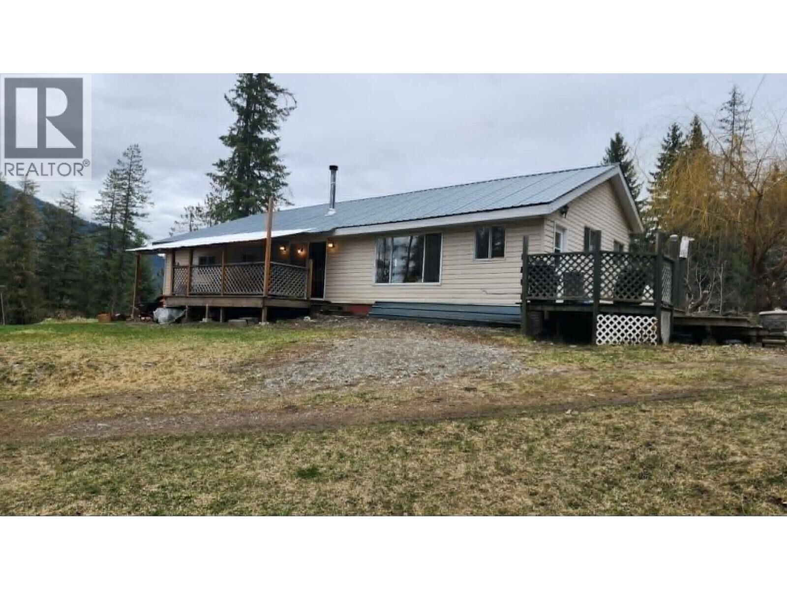 Property Photo: 12 Specht Road BC V0E 2G3