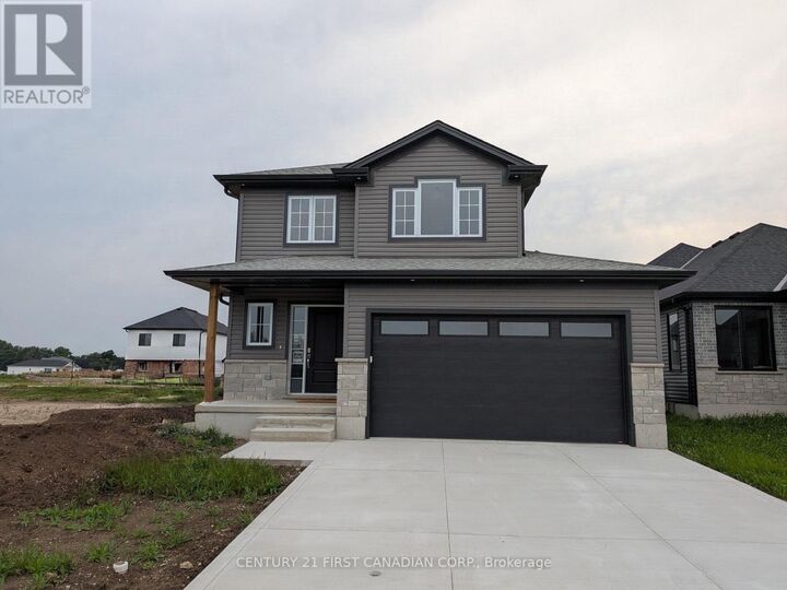9 Postma Crescent — photo 1