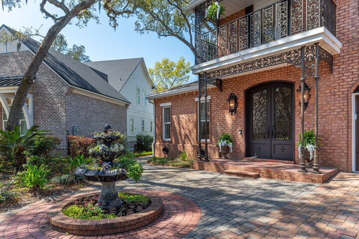 Property Photo:  305 Boggy Bayou Court  FL 32578 