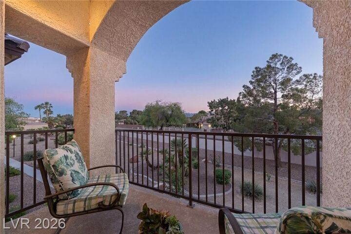 Property Photo:  4941 Black Bear Road 204  NV 89149 