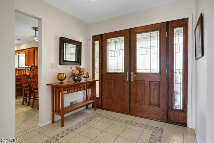 Property Photo:  6 Lynnfield Dr  NJ 07960 