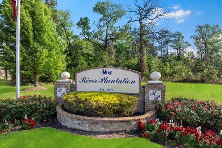 Property Photo:  764 Forest Lane Drive  TX 77302 