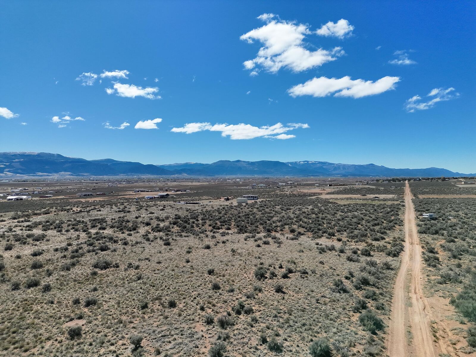 Property Photo: 6498 N 4200 W UT 84721