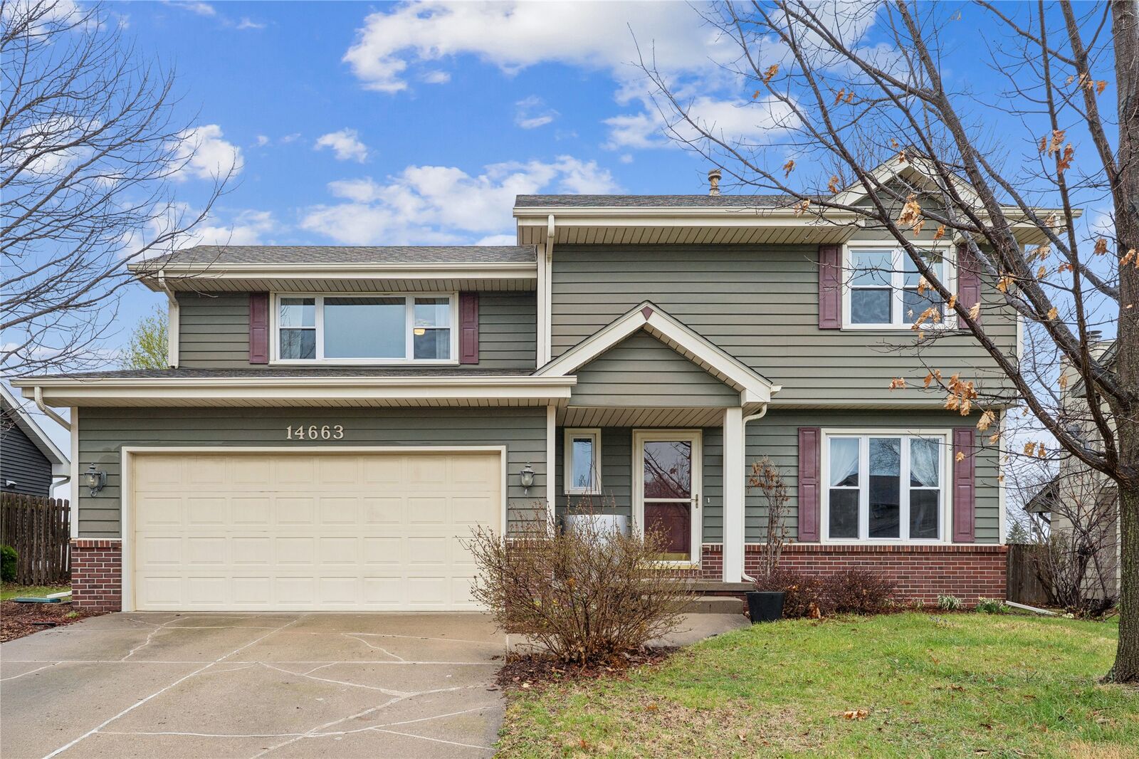 Property Photo: 14663 Summit Drive IA 50325