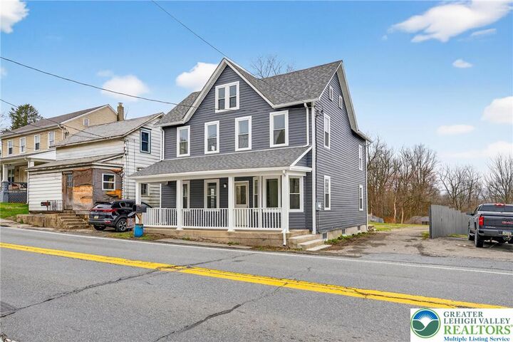 Property Photo: 2474 N Delaware Drive PA 18343