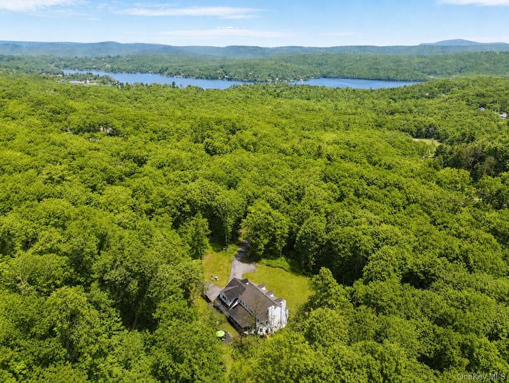 Property Photo: 580 Oscawana Lake Road NY 10579