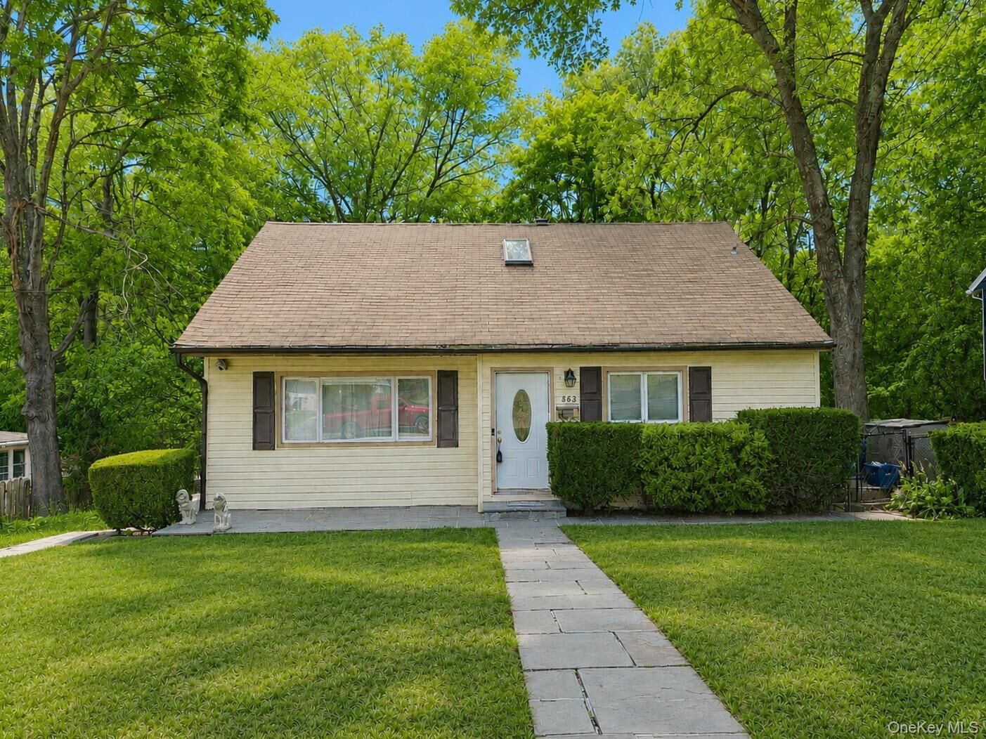 Property Photo: 863 North Street NY 10566