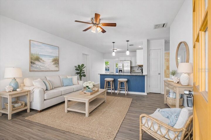 Property Photo: 5911 Olive Avenue FL 34231