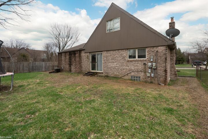 Property Photo:  33153 Palmetto Drive  MI 48047-1428 