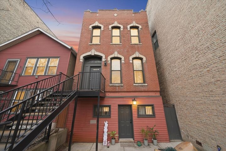 Property Photo:  1113 S Racine Avenue  IL 60607 