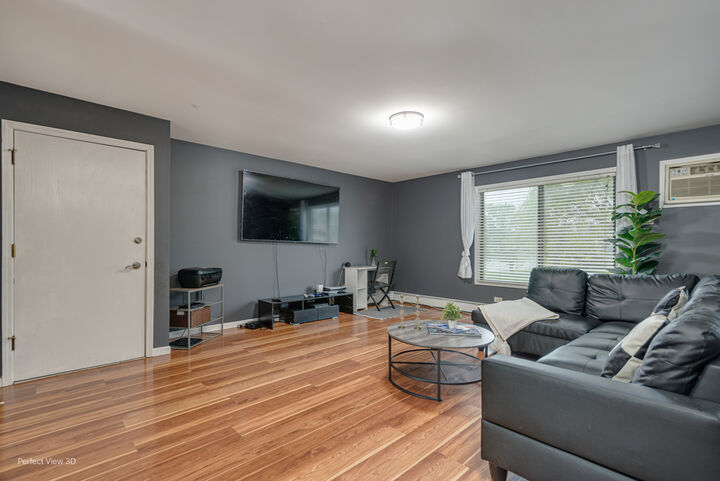 Property Photo:  370 Echo Lane 3  IL 60504 