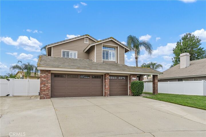 Property Photo: 25225 Corte Sandia CA 92563
