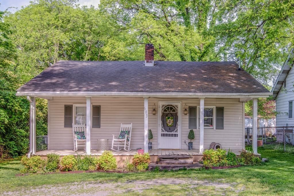 Property Photo:  603 James Ave  TN 37209 