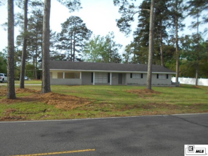 Property Photo: 401 Division Street LA 71291