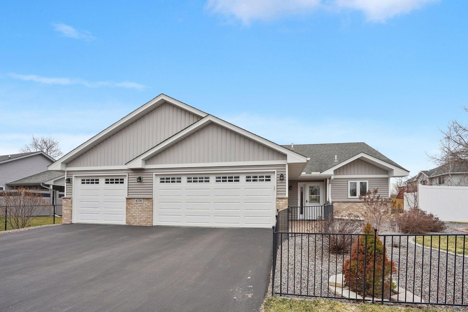 Property Photo:  1076 244th Avenue NE  MN 55005 