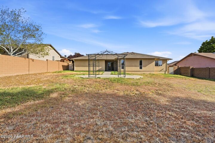 Property Photo: 7388 E Scenic Way AZ 86315