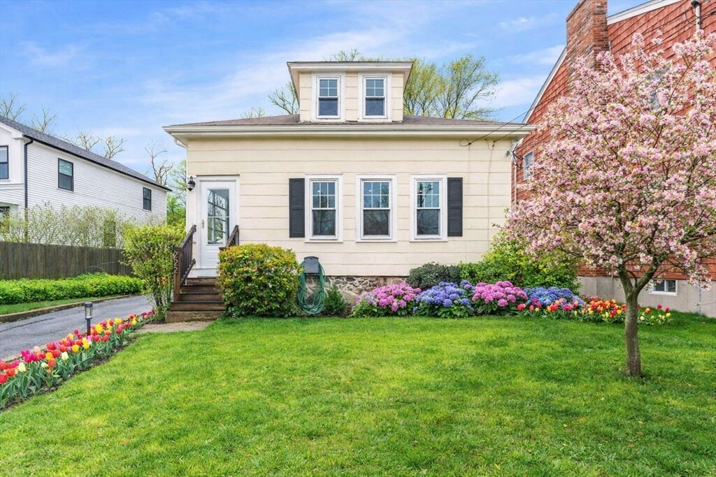 Property Photo: 222 Windsor Ave MA 01907