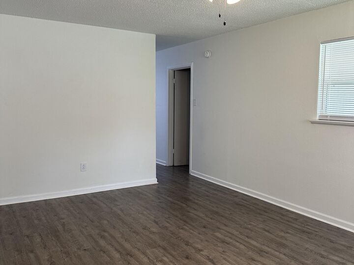 Property Photo:  317 Ivy  LA 71461 