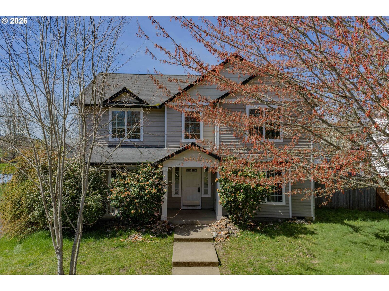Property Photo:  802 NW 14th Ave  WA 98604 