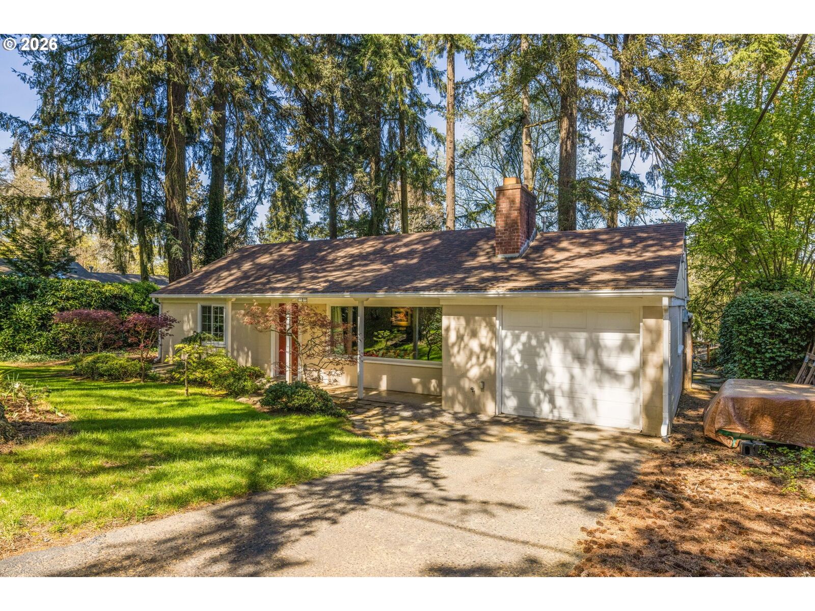 Property Photo:  1725 Southshore Blvd  OR 97034 