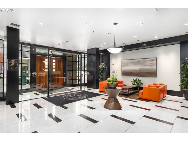 Property Photo: 333 NW 9th Ave 1405 OR 97209