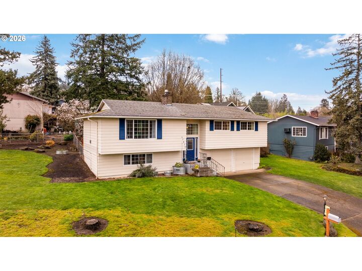 Property Photo:  17670 SE Emerald Dr  OR 97267 