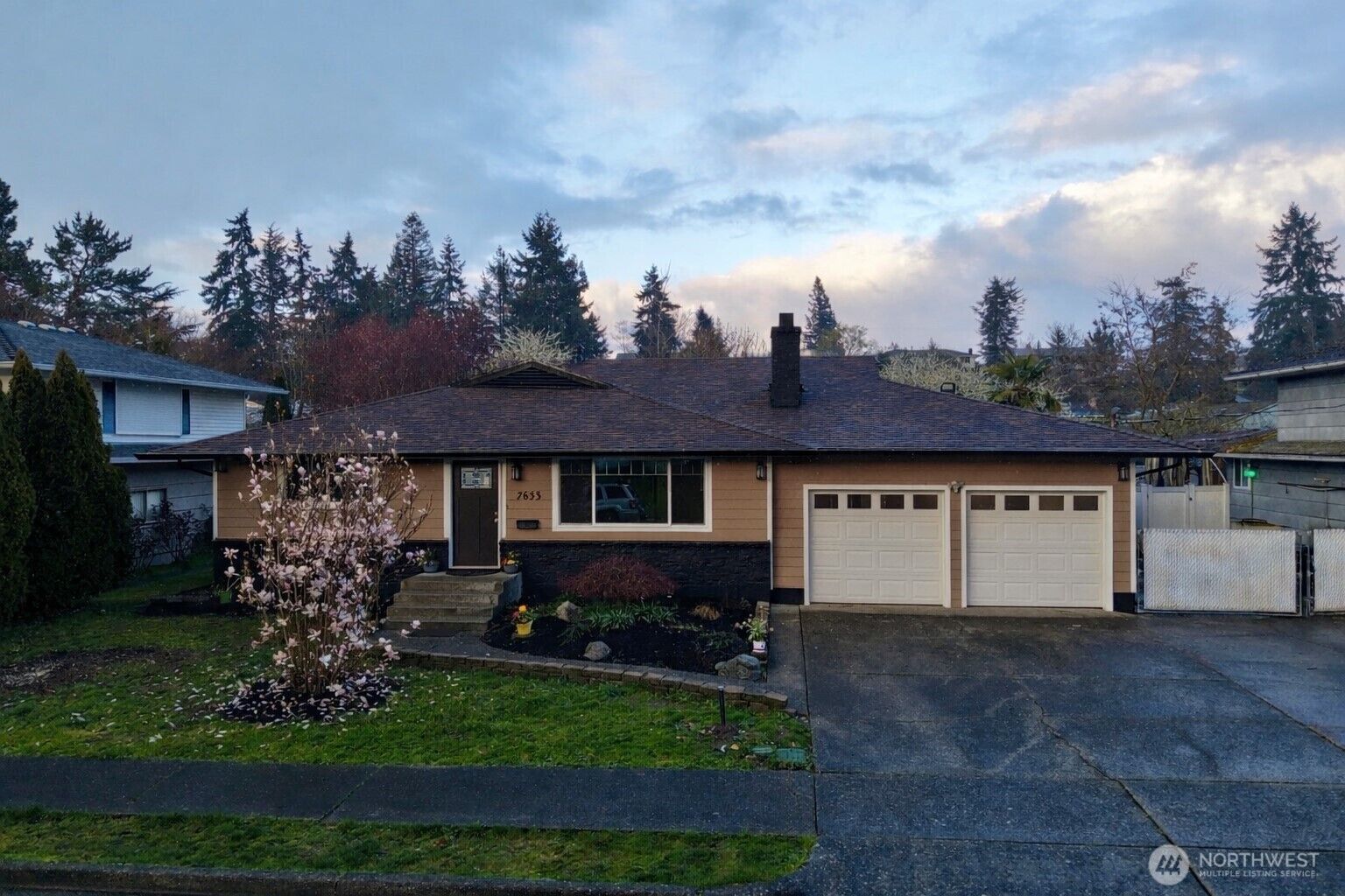 Property Photo:  7633 S Wilkeson Street  WA 98408 