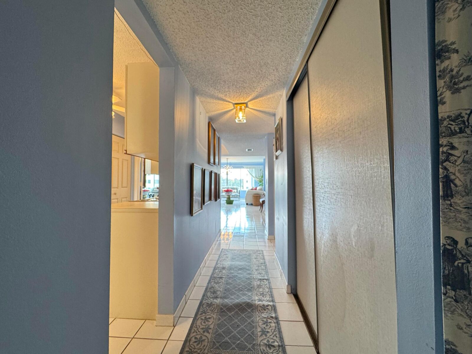 Property Photo: 6768 N 10th Avenue N 303 FL 33467