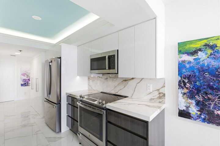 Property Photo: 2003 N Ocean Boulevard 1702 FL 33431