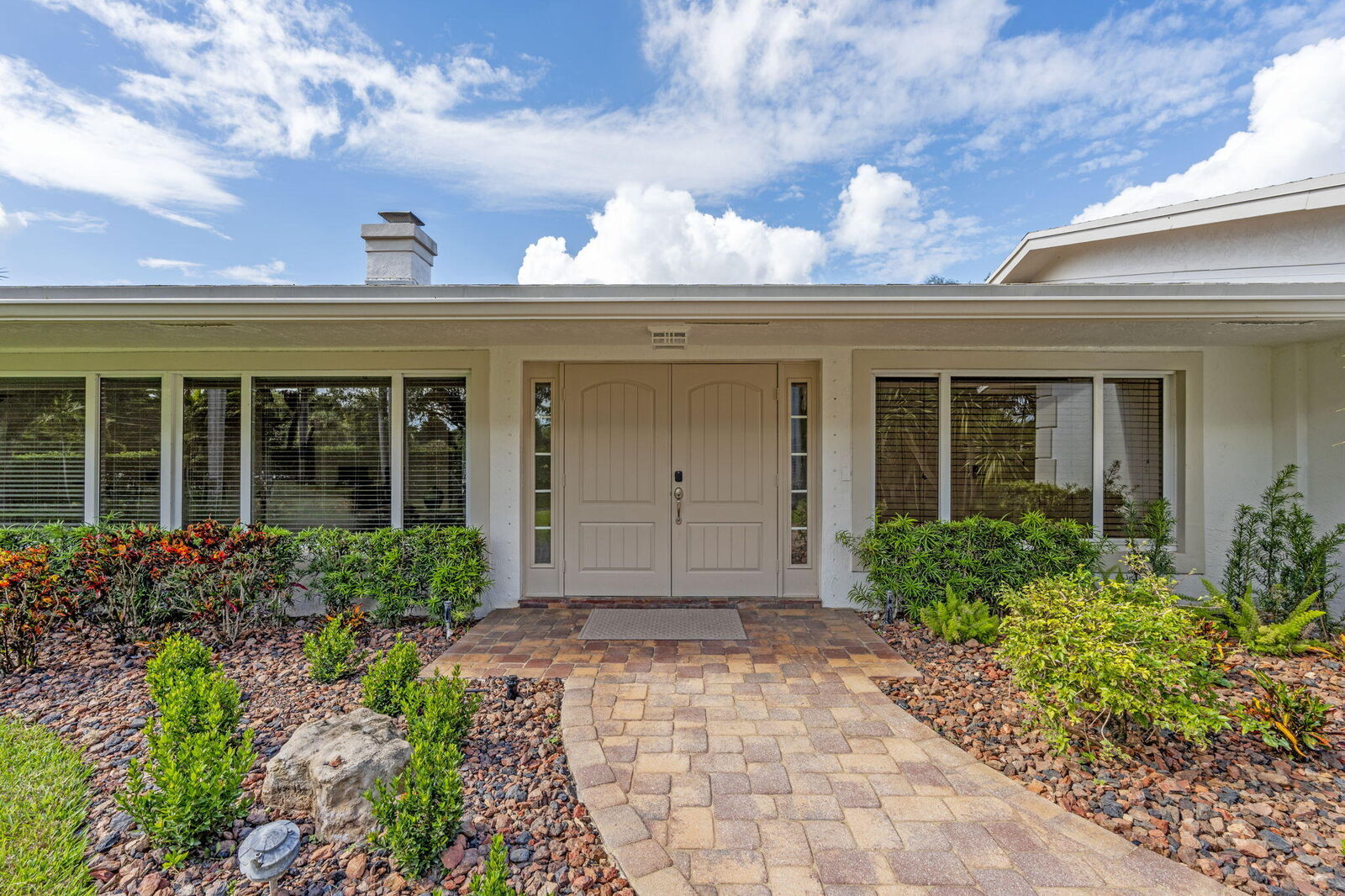 Property Photo:  7447 NW 82nd Terrace  FL 33067 