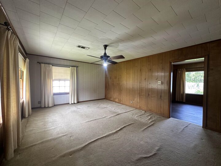 Property Photo:  1804 Sholars  TX 77630-3302 