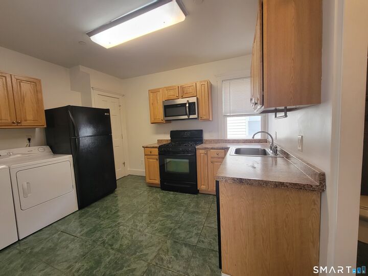 Property Photo:  67 Woodside Street 1  CT 06902 
