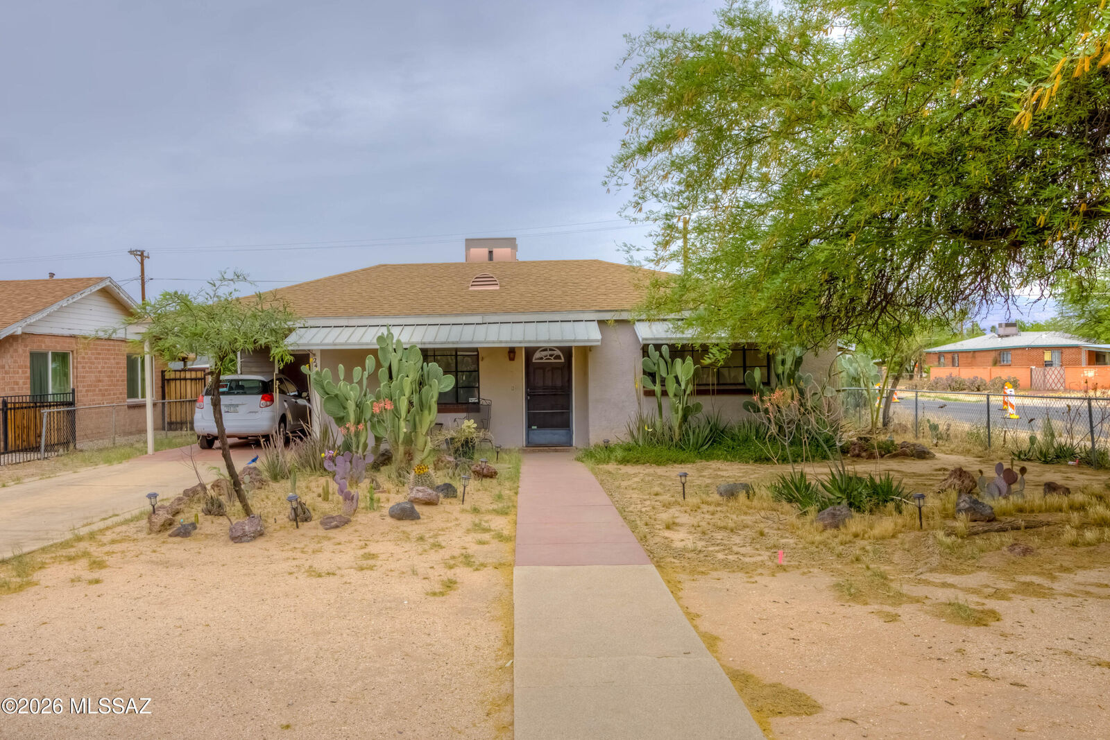Property Photo:  2437 E Beverly Drive  AZ 85719 
