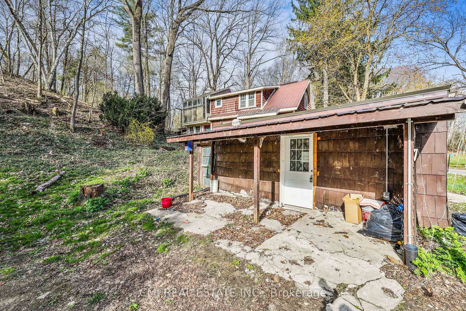 Property Photo: 436 Old Mill Road ON N4B 2X5