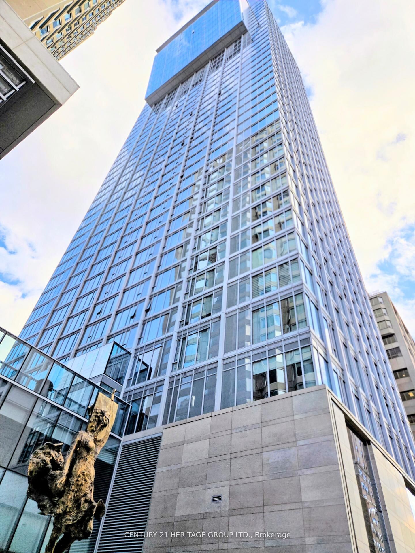 Property Photo: 188 Cumberland Street 2313 ON M5R 0B6