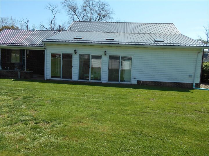 Property Photo: 2979 Raymond Ave PA 15650
