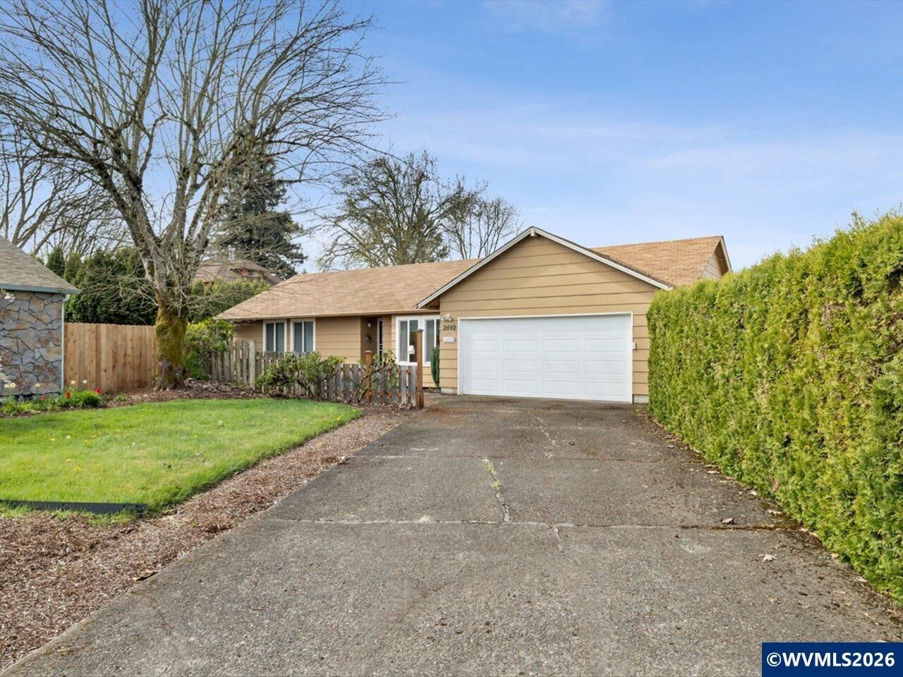 Property Photo:  2440 Railroad Ct SE  OR 97322 