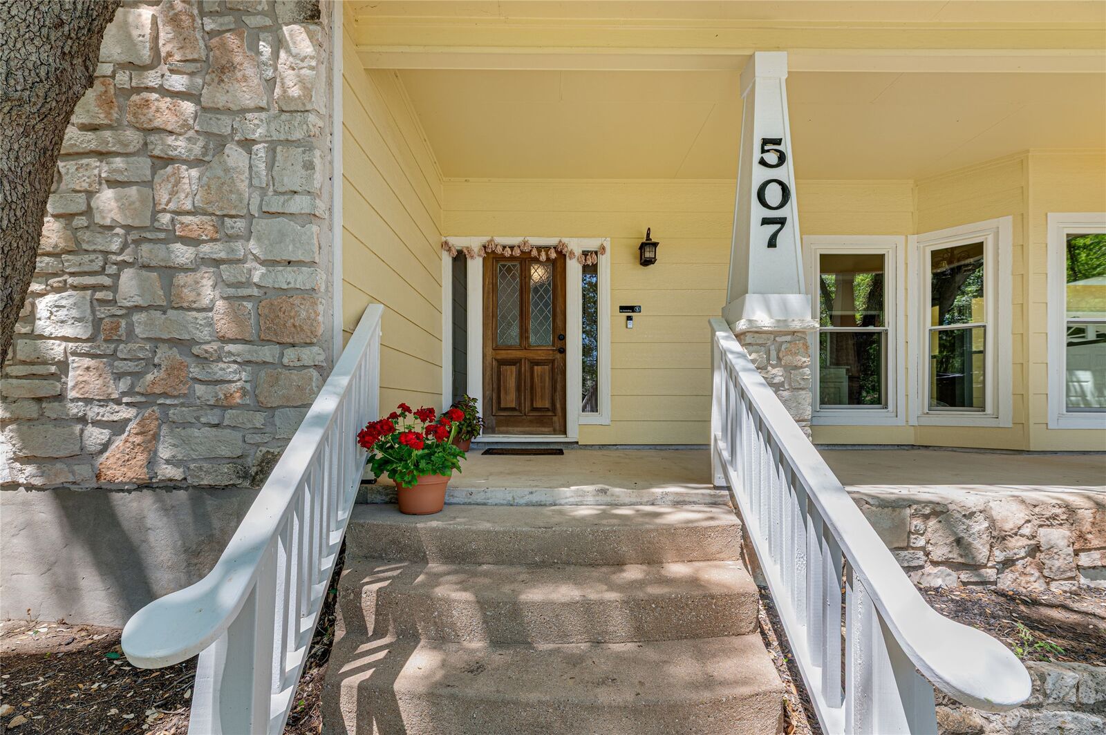 Property Photo: 507 Tumlinson Fort Drive TX 78641