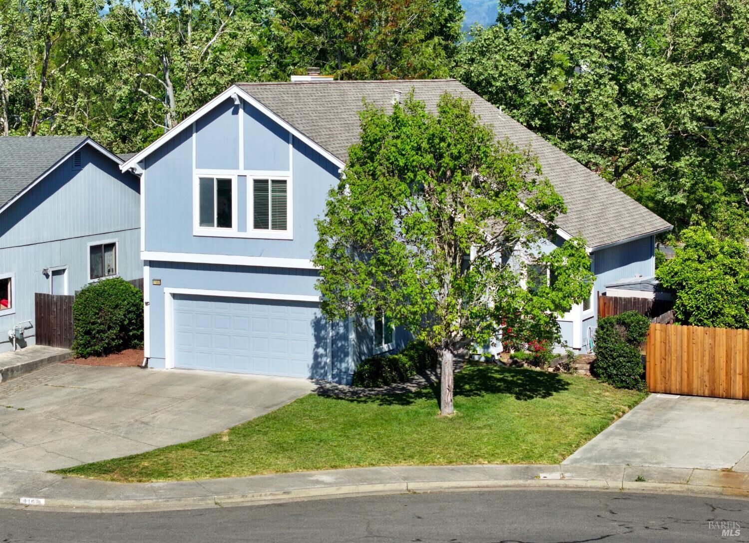Property Photo:  1106 Noyo Place  CA 95401 