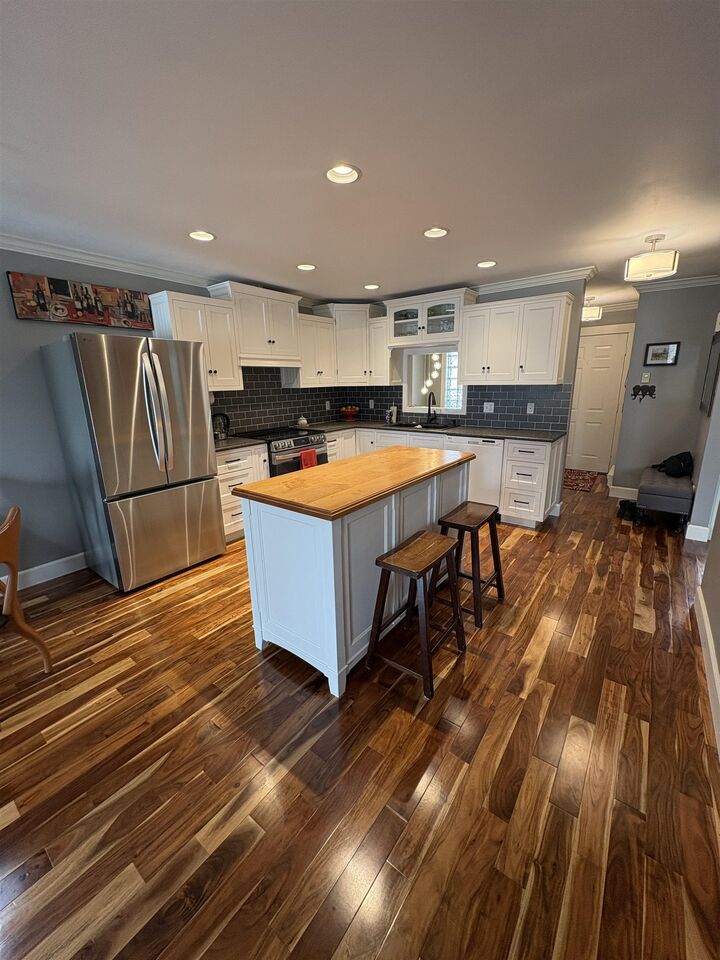 11464 Fisher Street 25 — photo 1