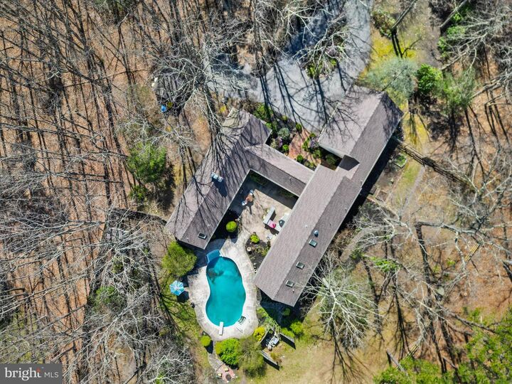 Property Photo: 4 Ridge Court NJ 08055