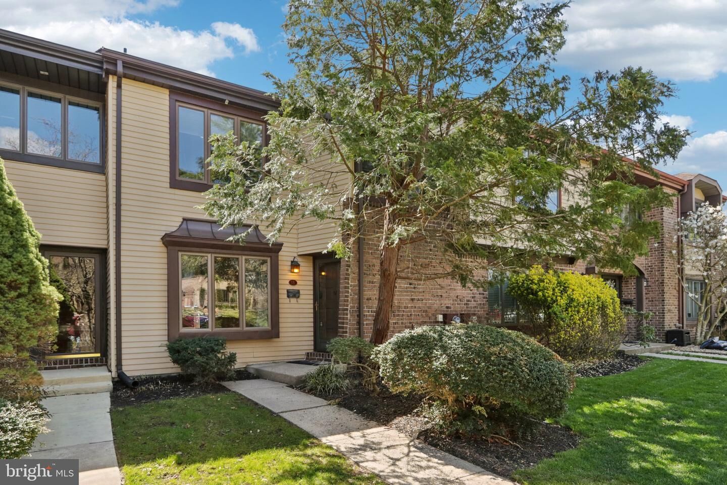 Property Photo: 18 Bennington Place PA 18940