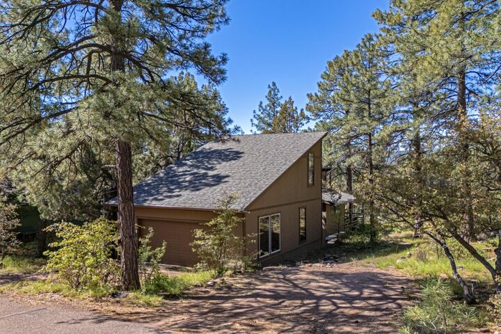 Property Photo:  4880 Tor Street  AZ 85544 