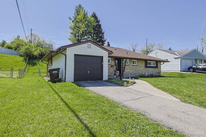 Property Photo:  1309 Aldrich Avenue  OH 45231 