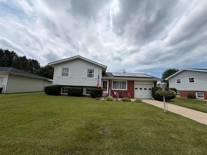 Property Photo:  953 Marla Avenue  OH 43138 