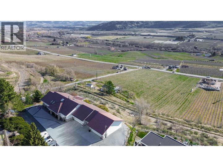 Property Photo: 600 Ponderosa Road BC V0H 1T1