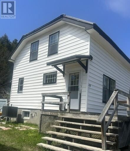 1021 Crescent Street Unit# A & B — photo 1